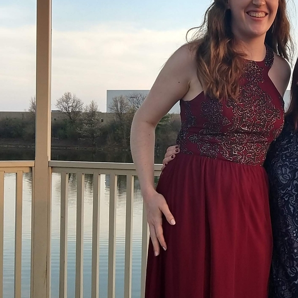 David's Bridal formal dress - Picture 2 of 2